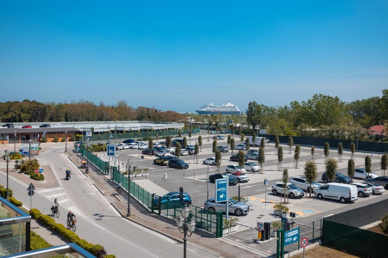 Mosella Suite Hotel Sottomarina Eksteriør billede