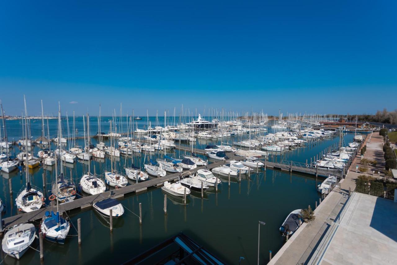 Mosella Suite Hotel Sottomarina Eksteriør billede